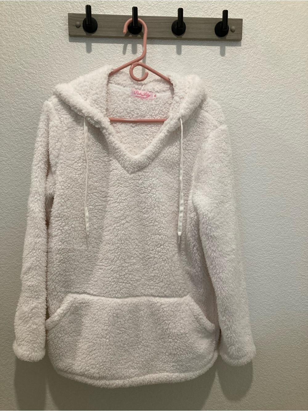 Plush Sherpa Look Hoodie Pullover - White
